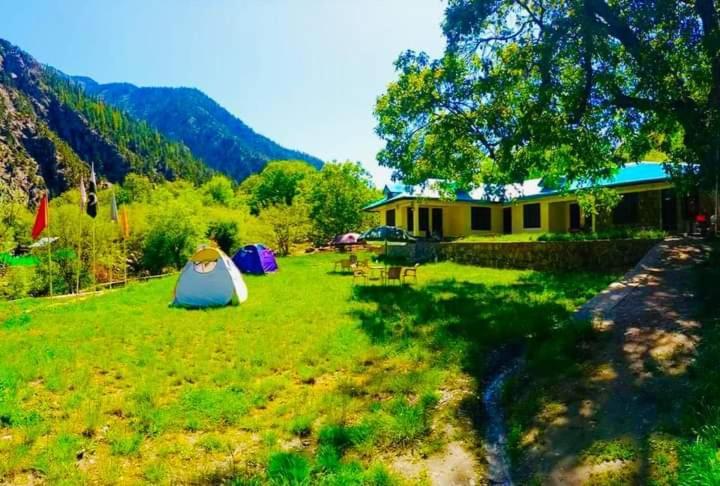 Chitral Inn Resort Zewnętrze zdjęcie