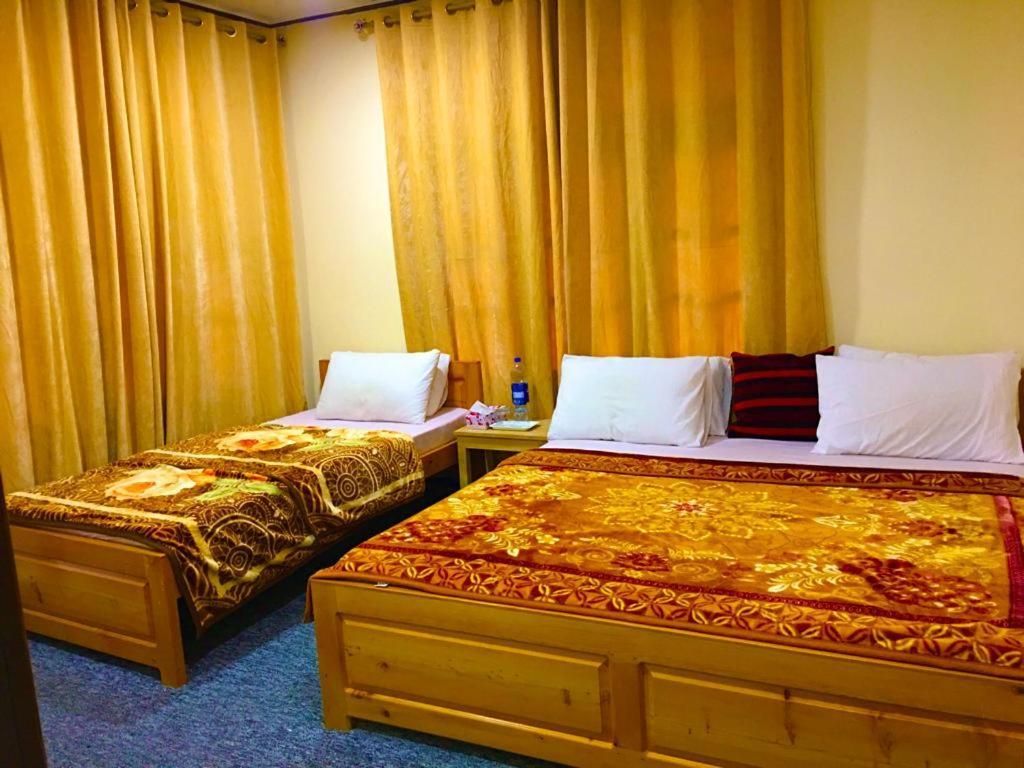 Chitral Inn Resort Zewnętrze zdjęcie